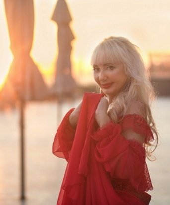Полина